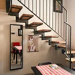 Porta Merlonia House *