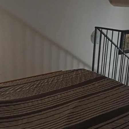 Porta Merlonia House *